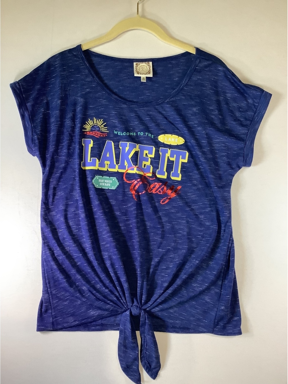 Women's Medium Blue Tie-Front Graphic Tee Shirt - 'Lake It Easy' Design